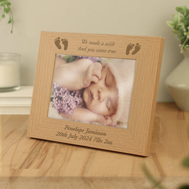 Personalised Baby Feet 5x7 Landscape Oak Finish Photo Frame